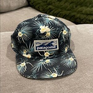 Patagonia Boardshort Label Funfarer Cap Tropical Print